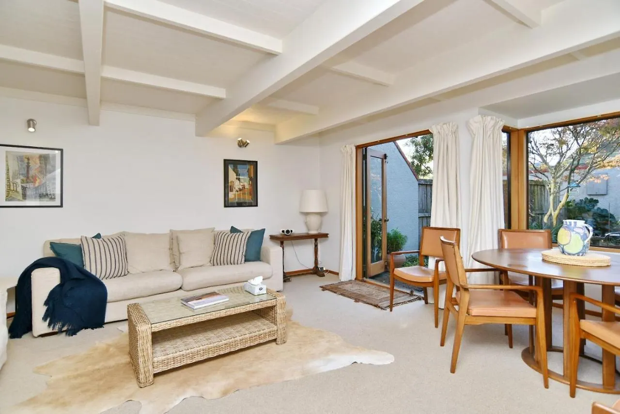 Bristol St - Christchurch Holiday Homes New Zealand